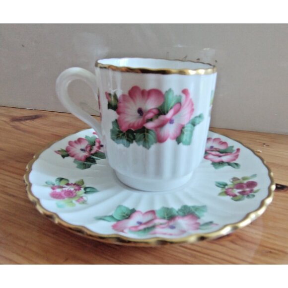 Vintage Spode England  Demitasse Teacup and Saucer - for the Danbury Mint - Picture 3 of 9